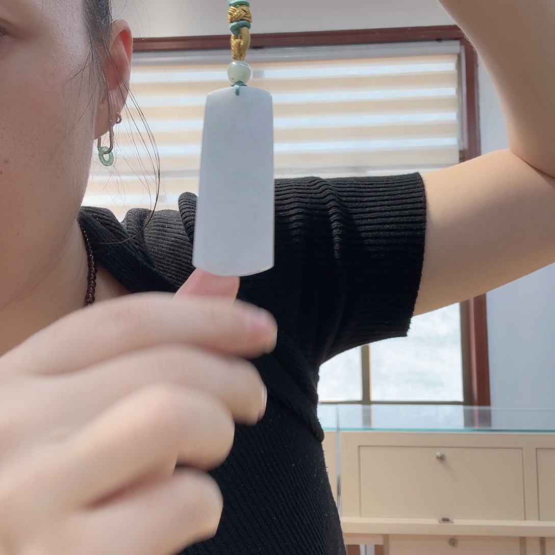 颈饰未镶嵌翡翠无事牌