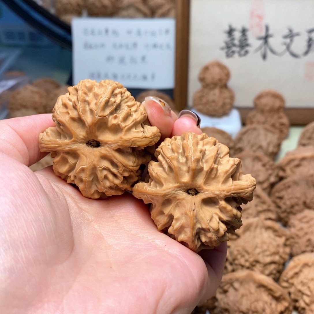 忽***猫把件文玩核桃1111111111111112