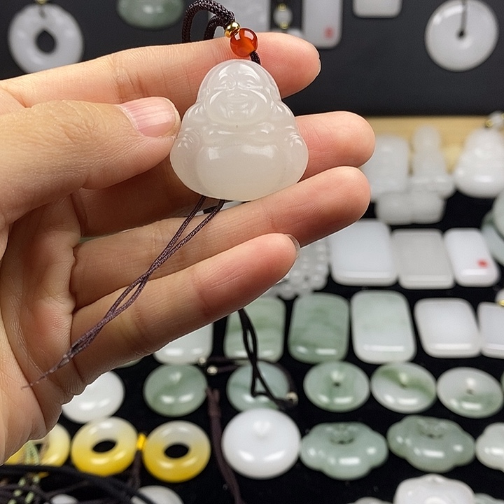 石英质玉颈饰未镶嵌ℋ****