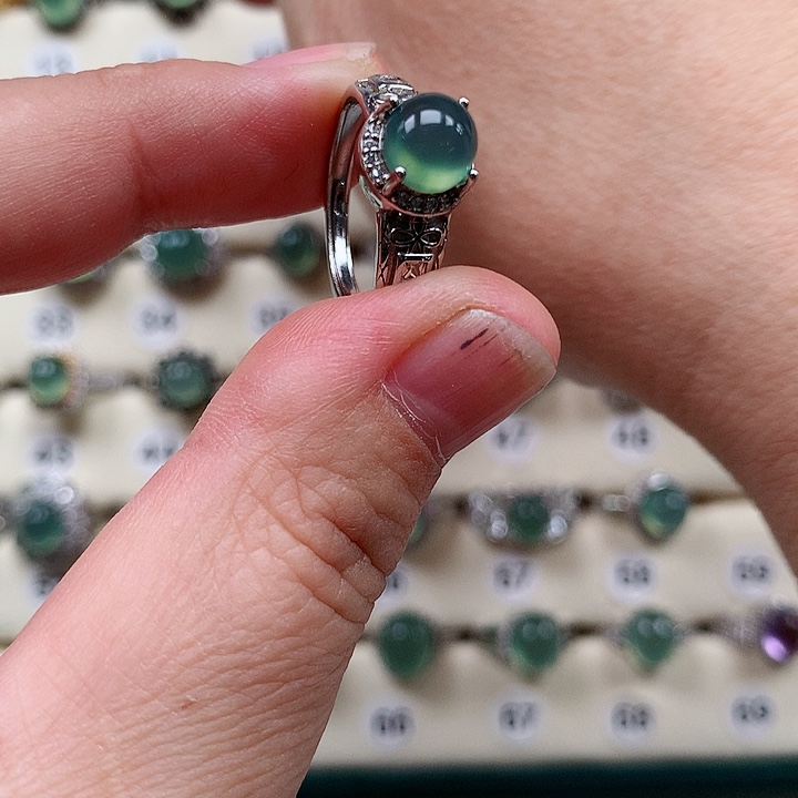 蛇纹石玉戒指银S925镶嵌震*