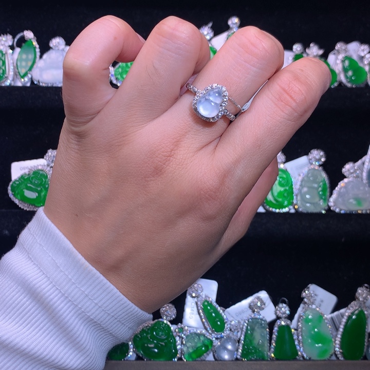 【闪购商品】颈饰银S925镶嵌翡翠天然翡翠