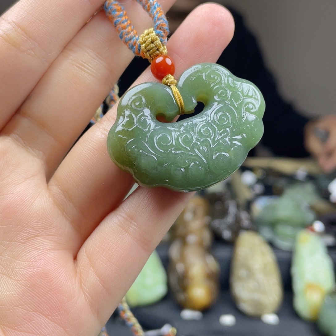 和田玉未镶嵌颈饰多样性发货