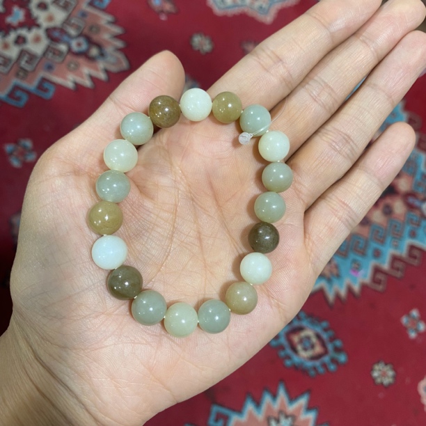 且末微色差多宝卡10手串