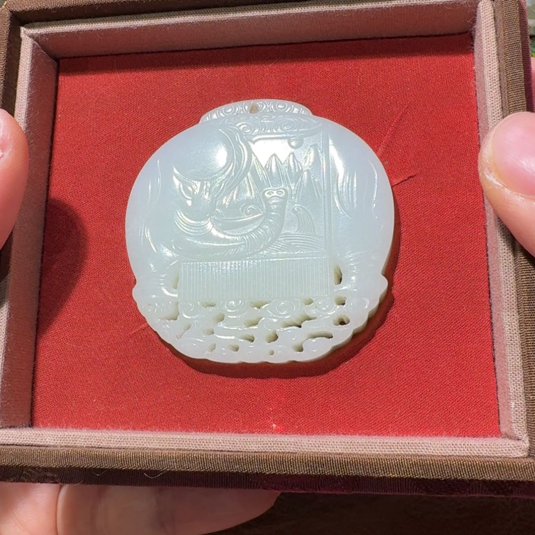 五***草和田玉未镶嵌把件