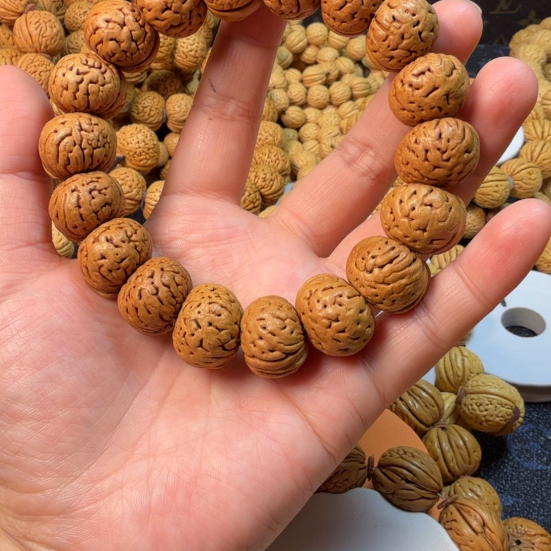 吊坠桃核树王纽扣