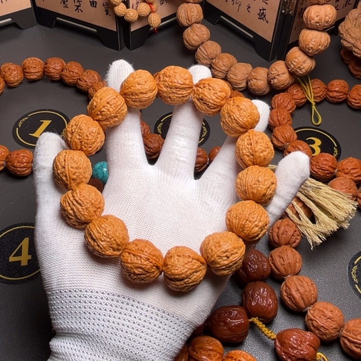 文玩核桃手串密纹
