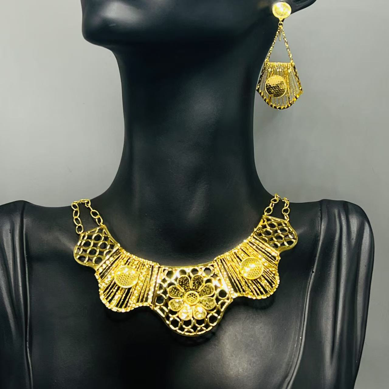 A播 33.41g足金999套链e