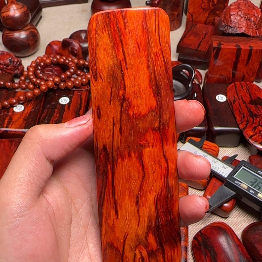 檀香紫檀（小叶紫檀）