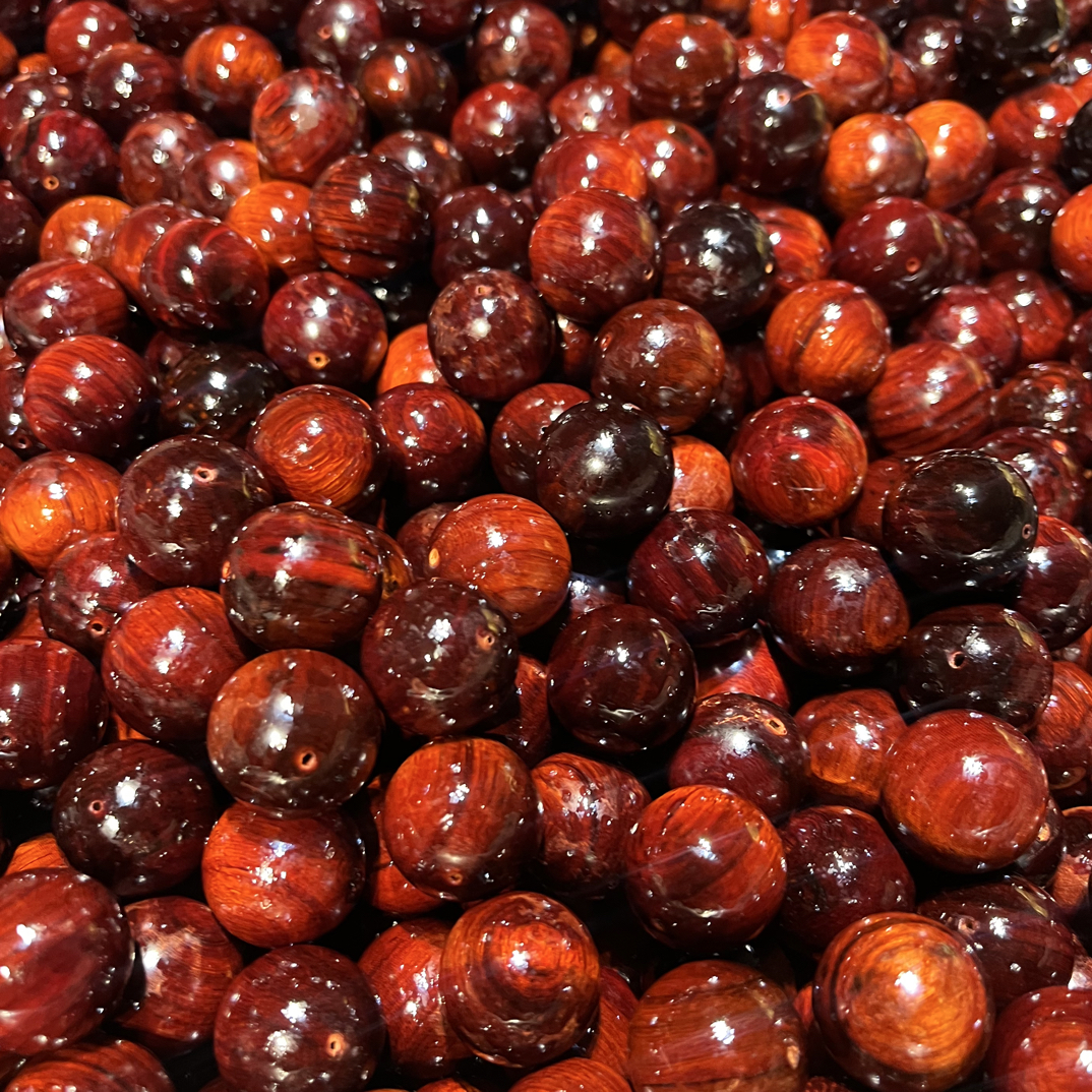 紫檀木 2.0 散珠子 一袋一斤 带绳子 微瑕