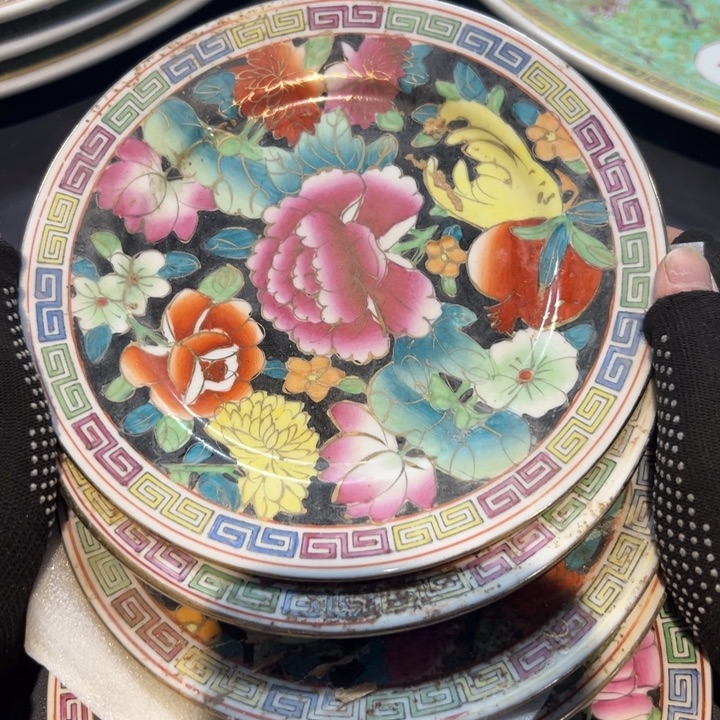 瓷片肥**侠拾六家的瓷器瓷器