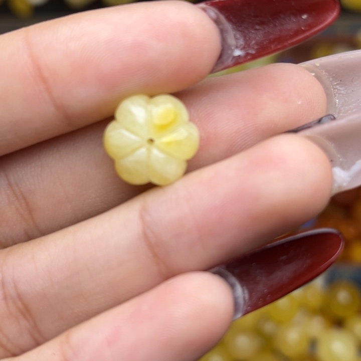 蜜蜡未镶嵌珠宝奇石满蜡白俏色南瓜配饰