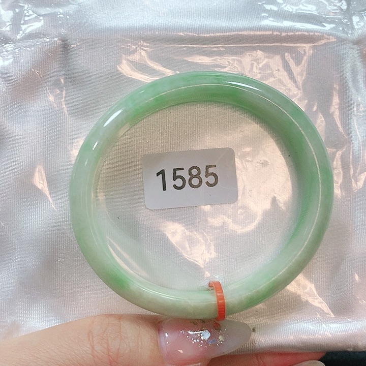 翡翠手镯未镶嵌天然翡翠手镯54