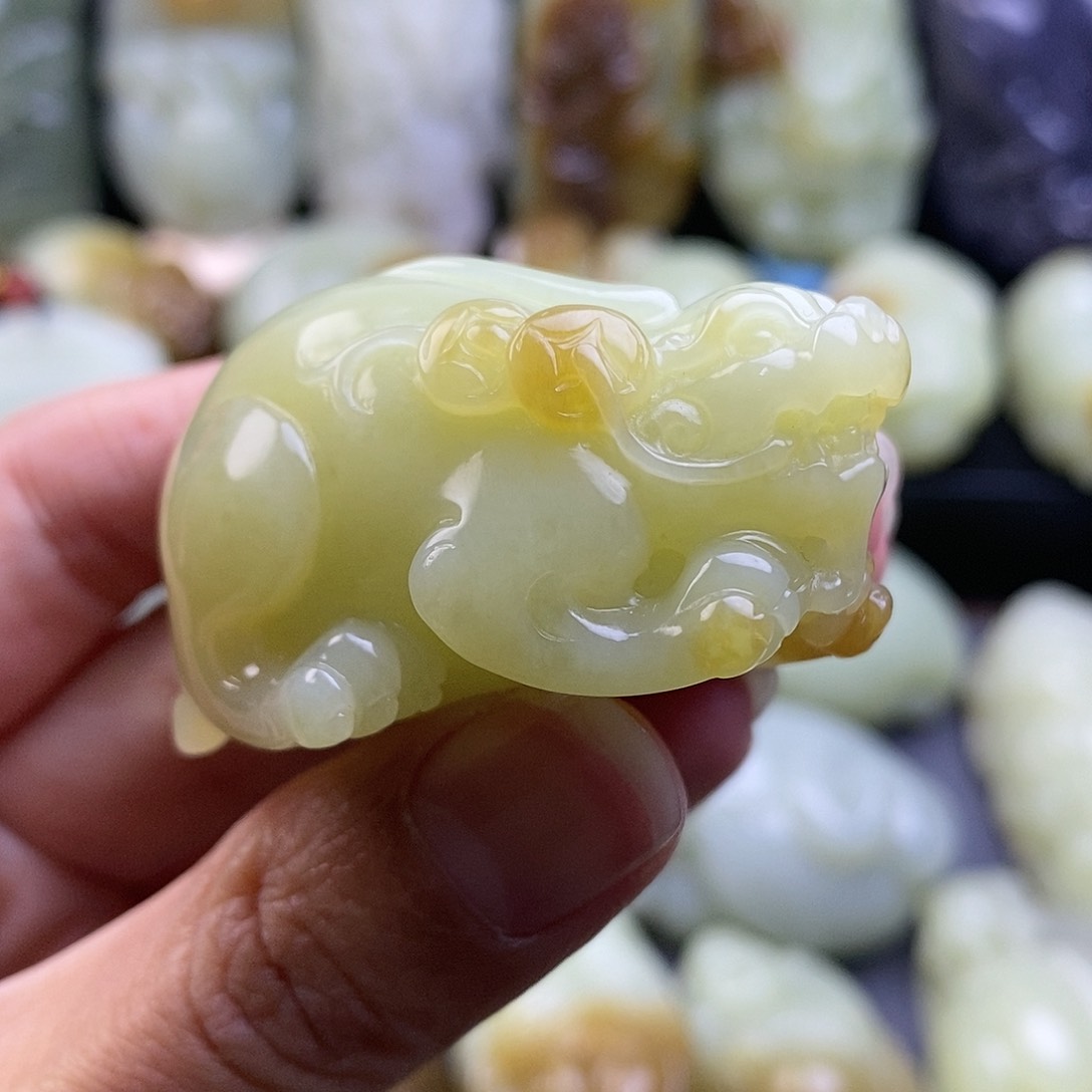 未镶嵌和田玉把件