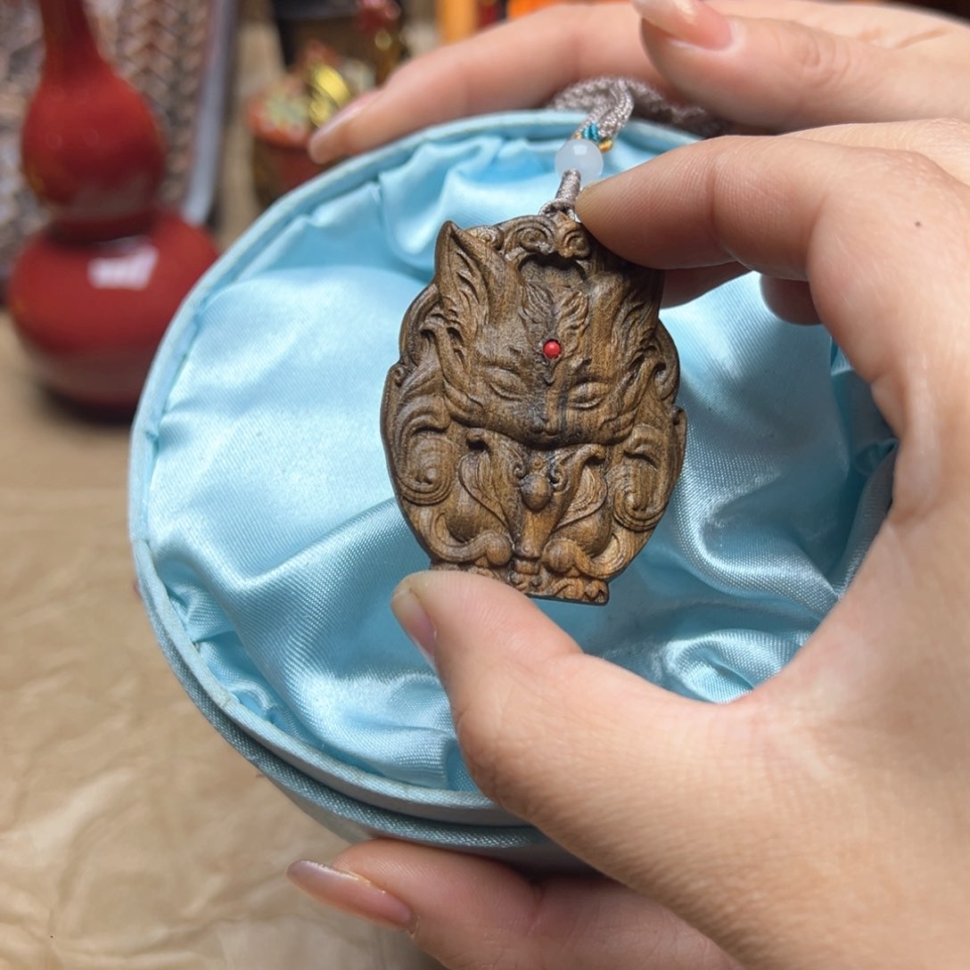 大叶紫檀（黑酸枝木类）