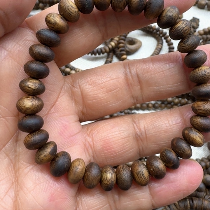 沉香沉香碎屑算盘珠3.9克