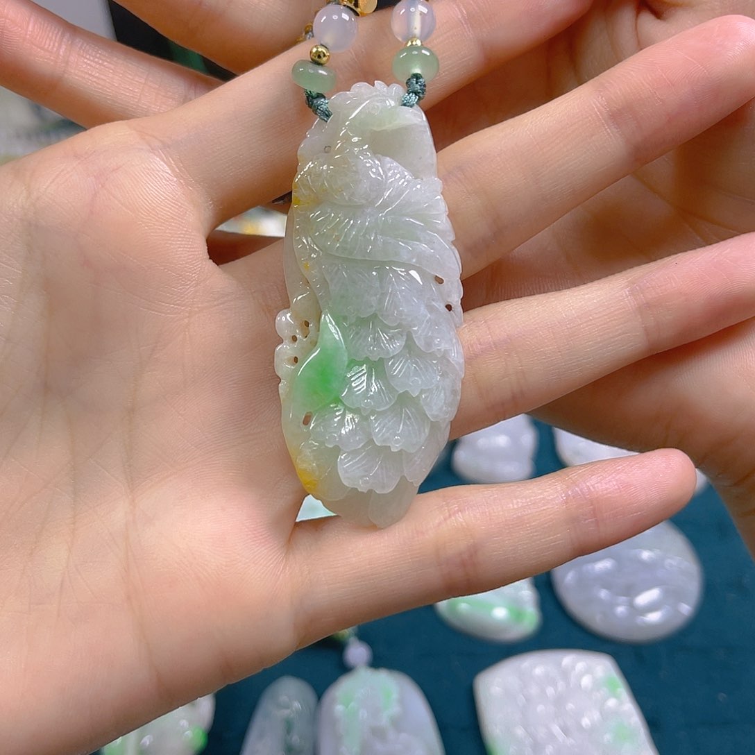 翡翠未镶嵌颈饰爱****可翡翠