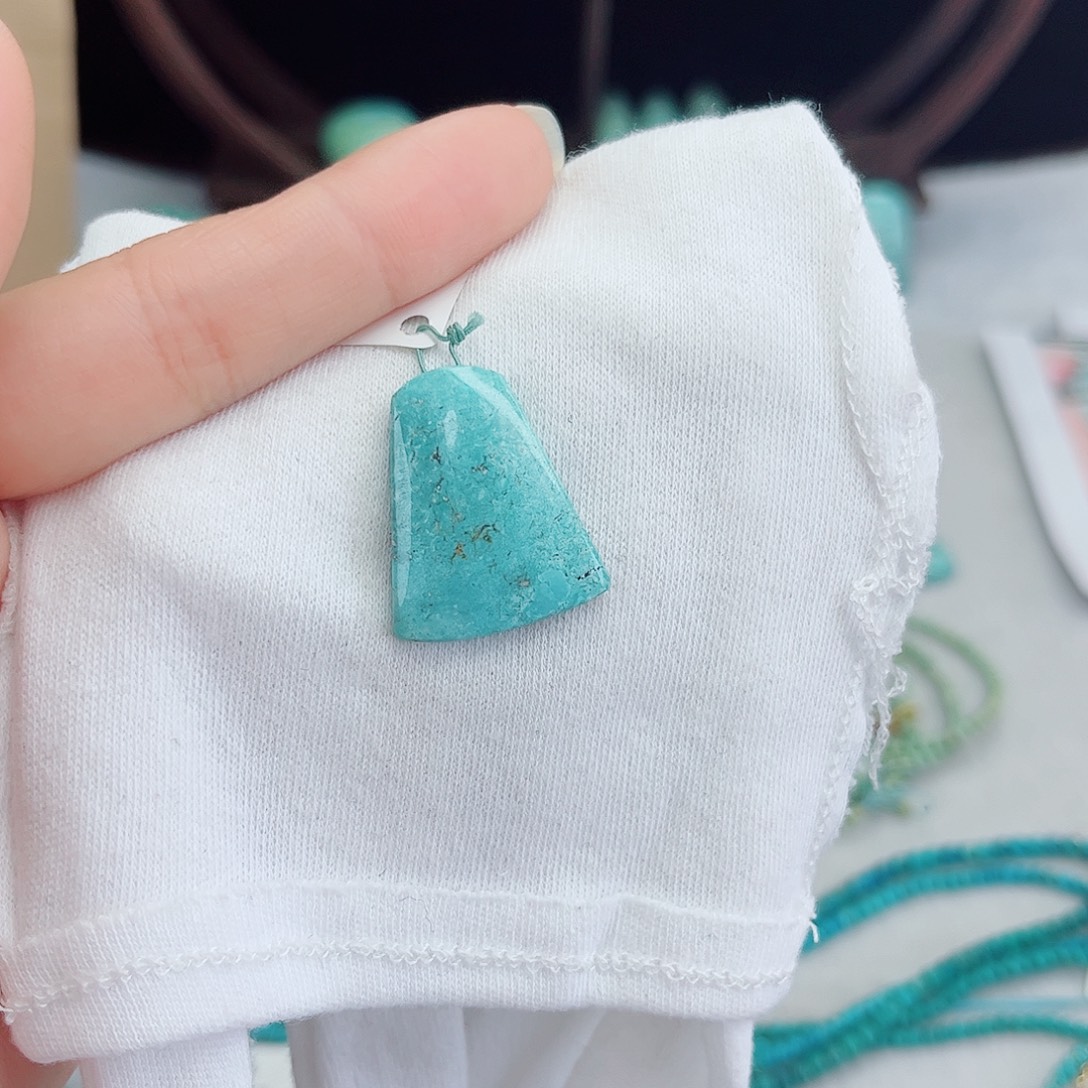 绿松石未镶嵌绿松石