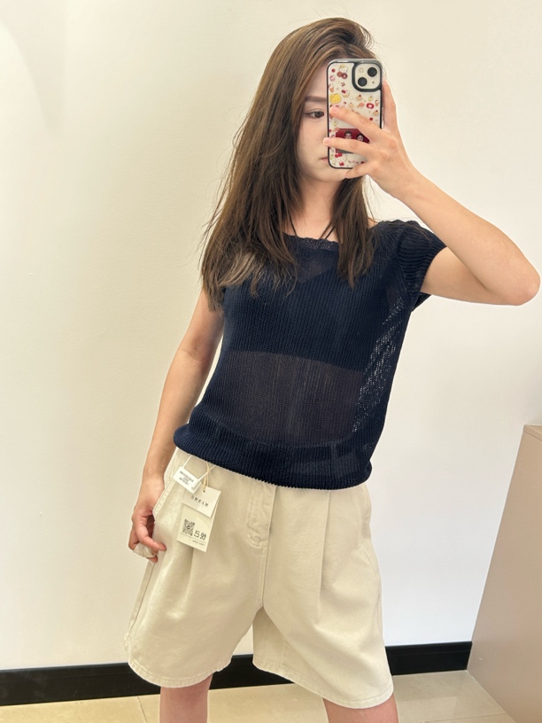 女常规款斗篷款镂空毛针织衫