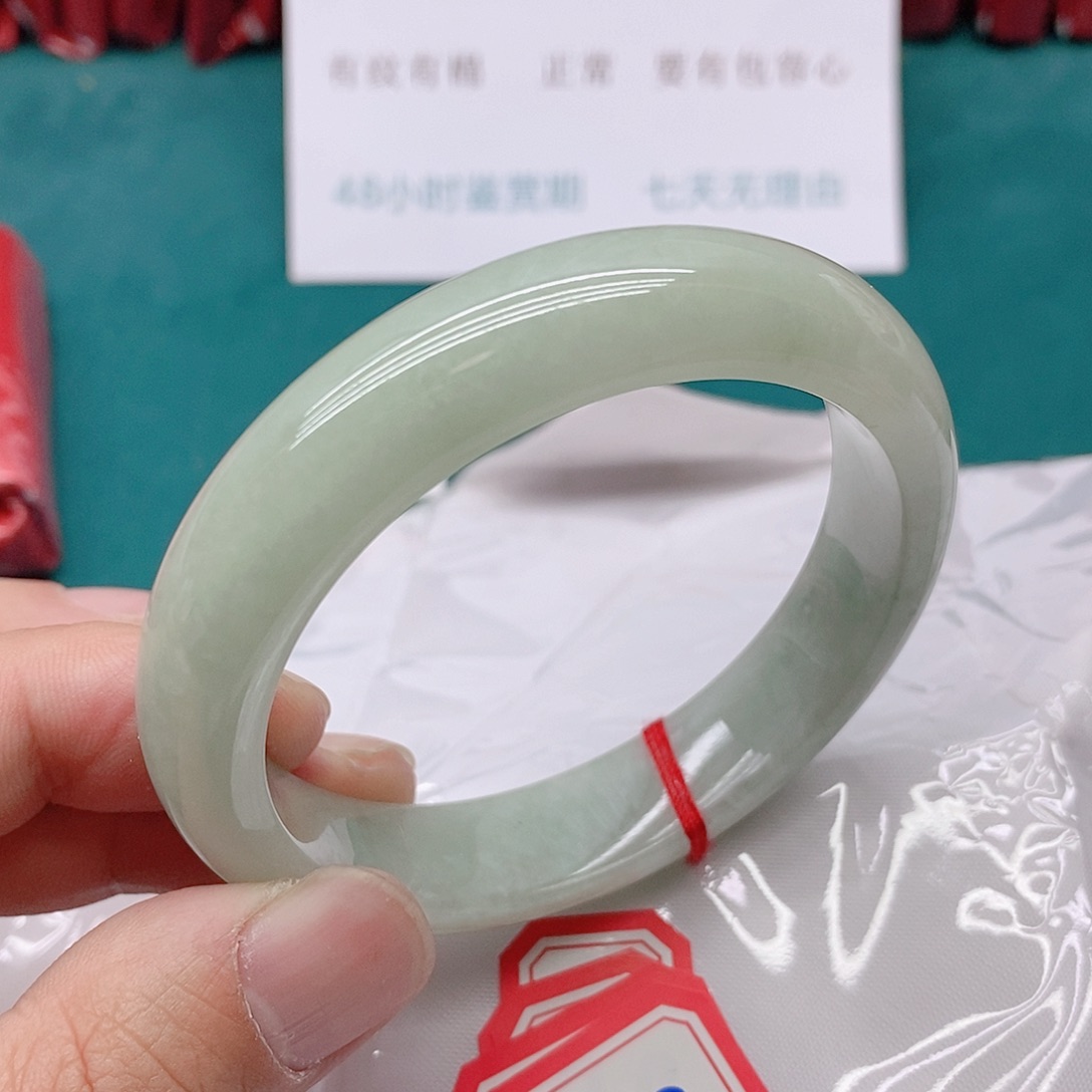 翡翠手镯未镶嵌小****茶8444444444