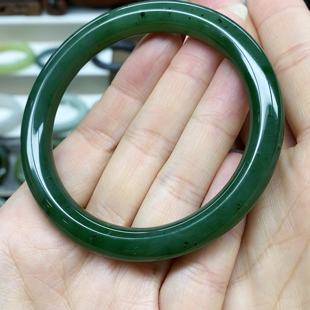【闪购商品】和田玉（碧玉）手镯未镶嵌63圈口