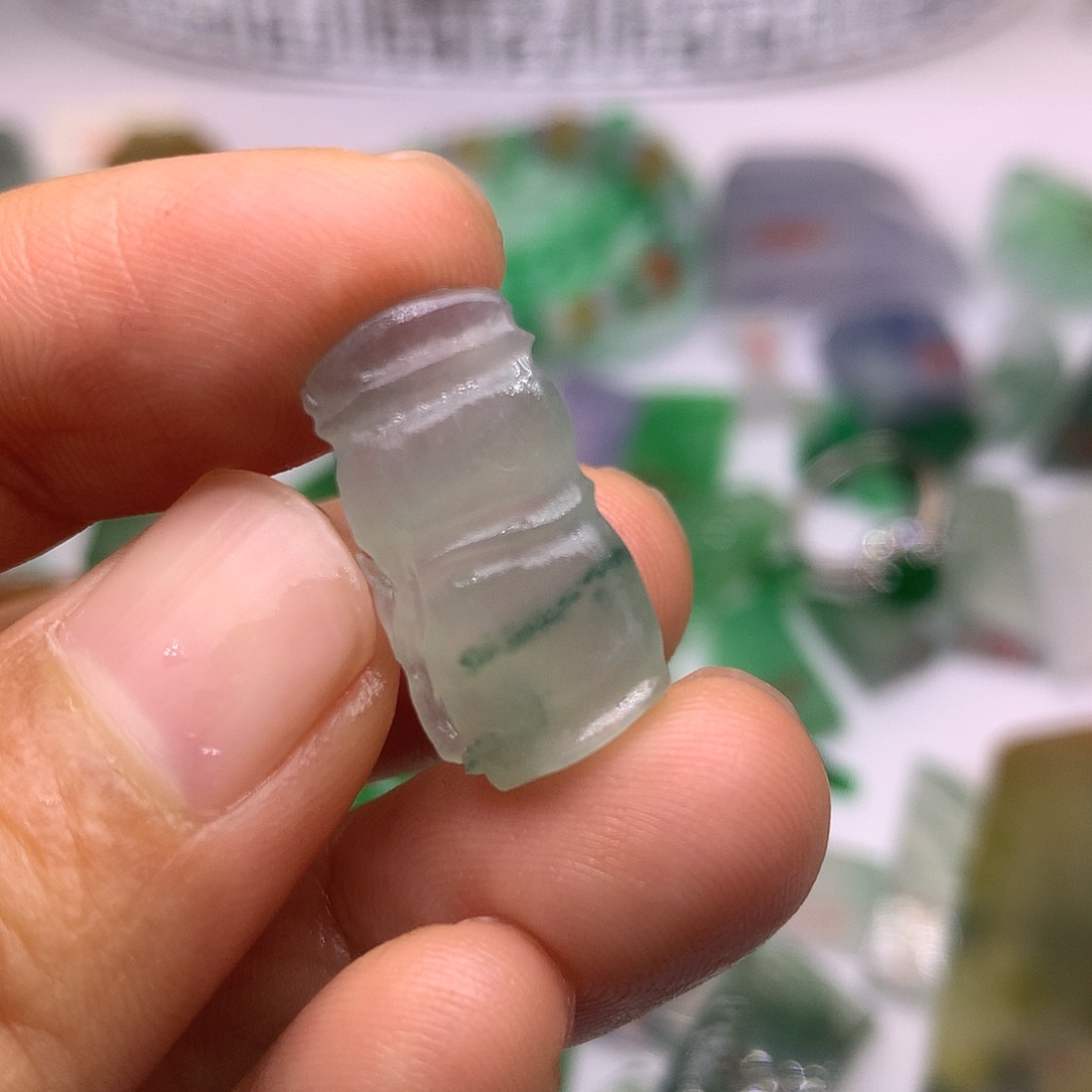 雾***花定制翡翠未镶嵌天然翡翠定制