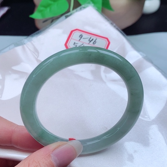 翡翠手镯未镶嵌      圆条54