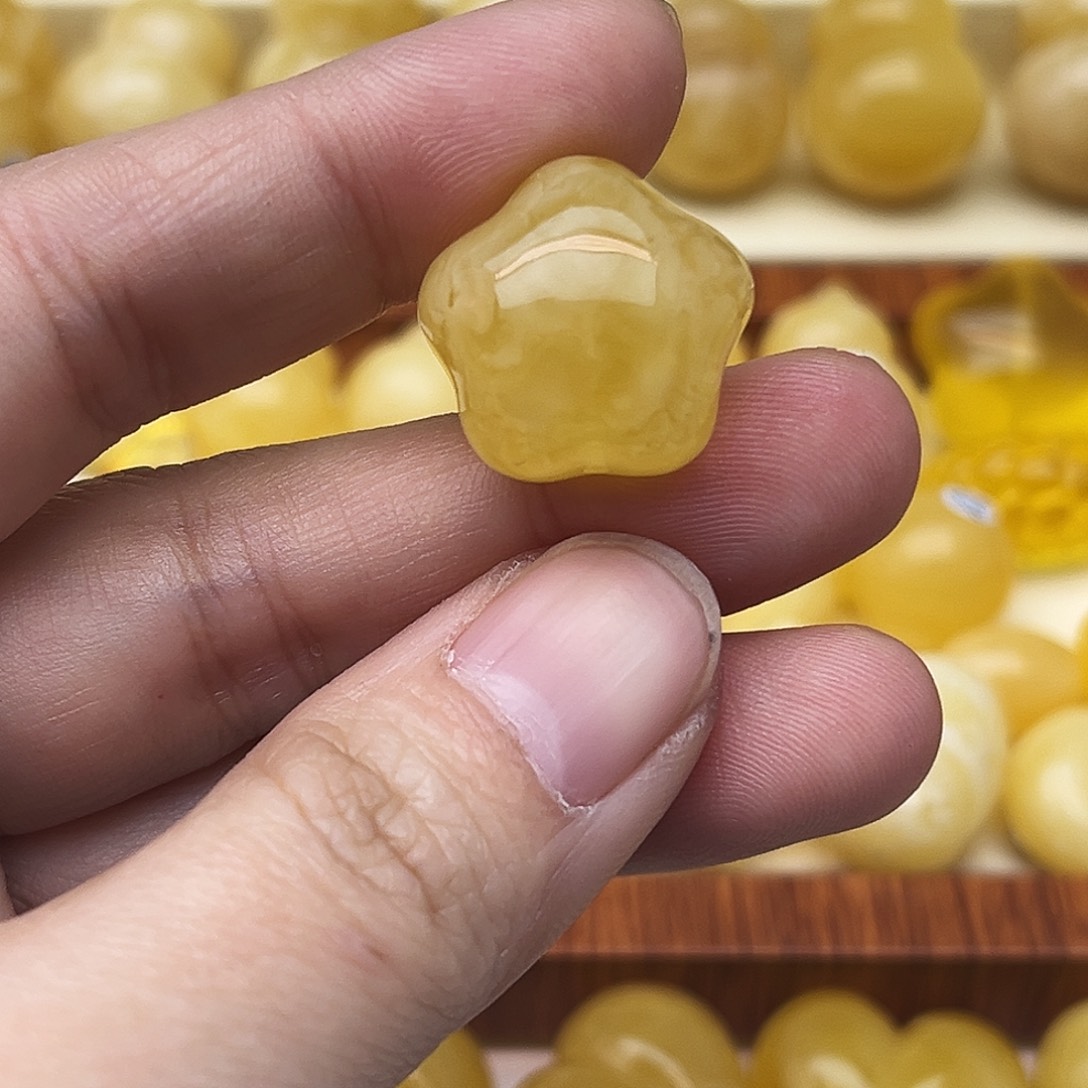 蜜蜡未镶嵌裸石天然