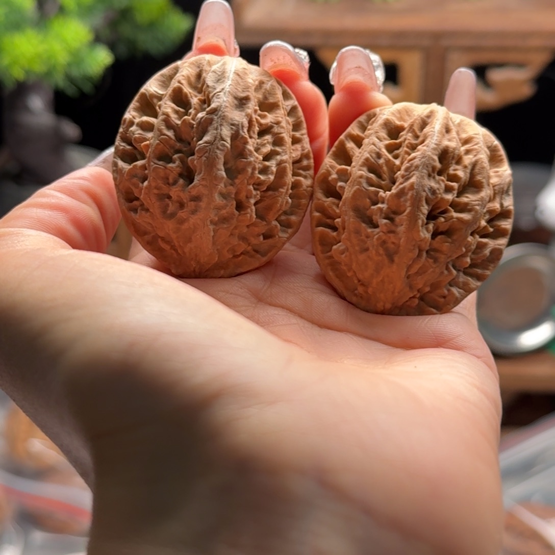 文玩核桃把件关东木子楸百核143花皮