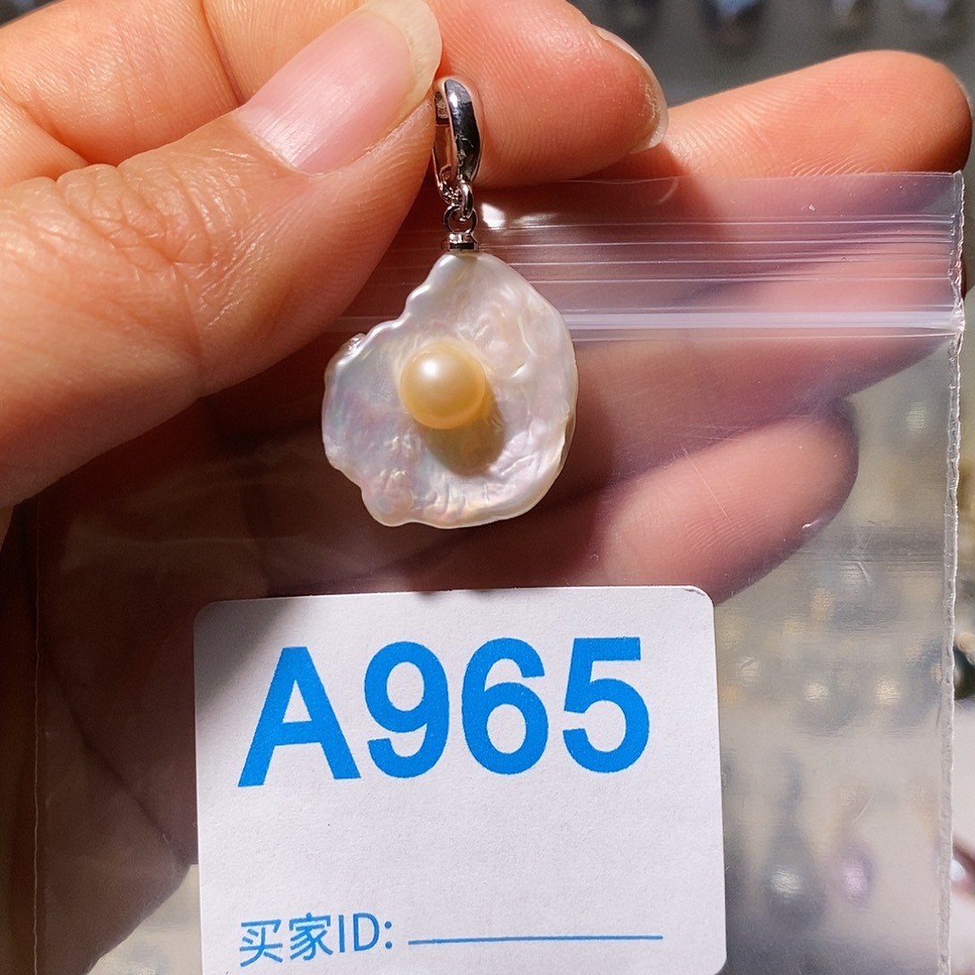 颈饰未镶嵌淡水珍珠