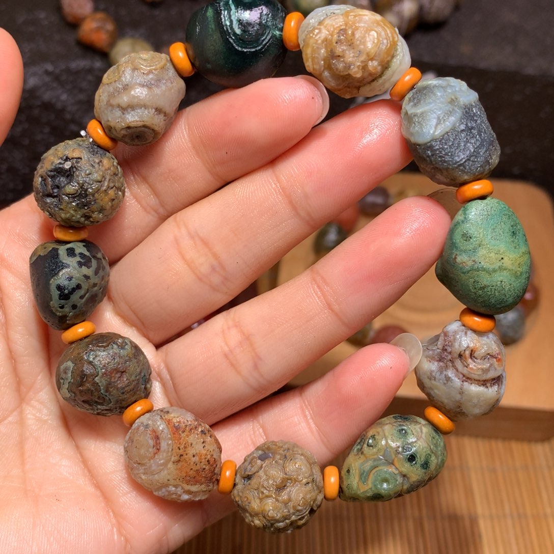未镶嵌玛瑙/玉髓珠宝半成品