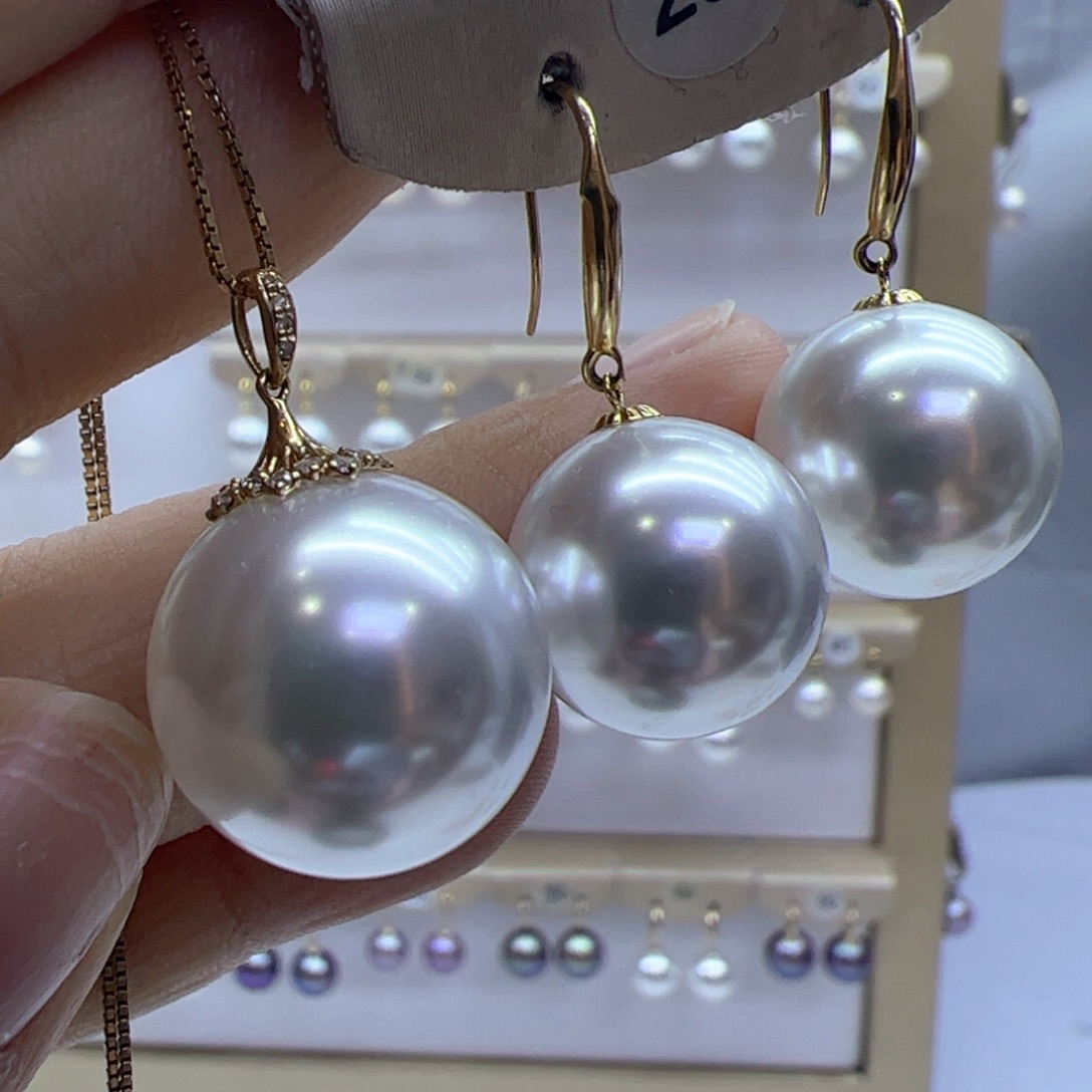 淡水珍珠吊坠(赠链)18K金镶嵌