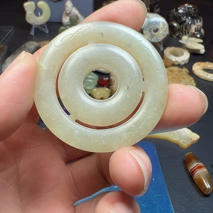 和田玉（糖玉）未镶嵌颈饰