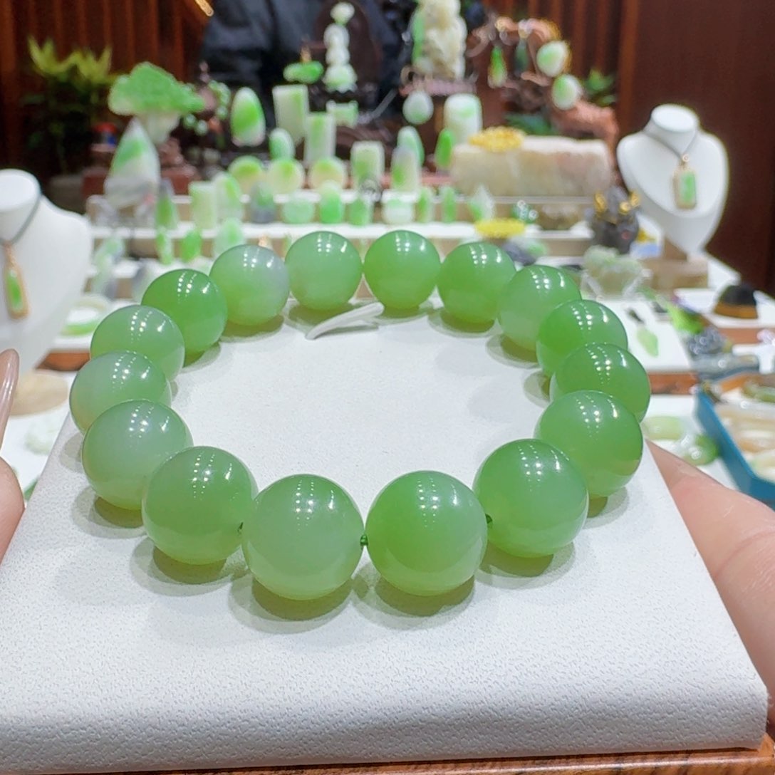 和田玉翠青手串卡13未镶嵌
