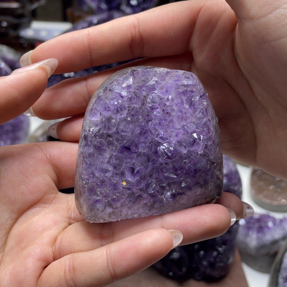 紫晶大型摆件（非配饰）未镶嵌