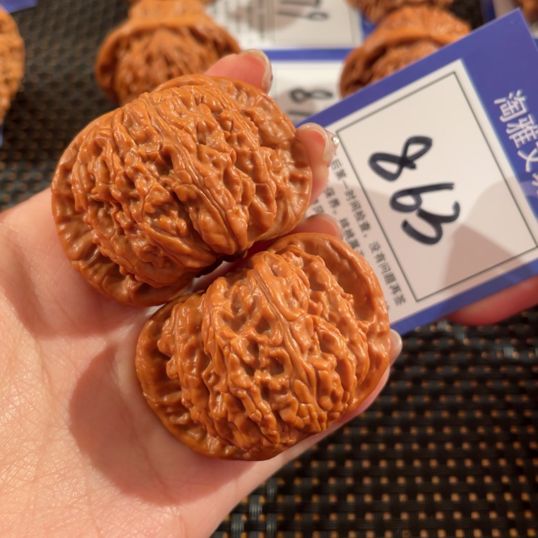 文玩核桃把件863号46尺闷白