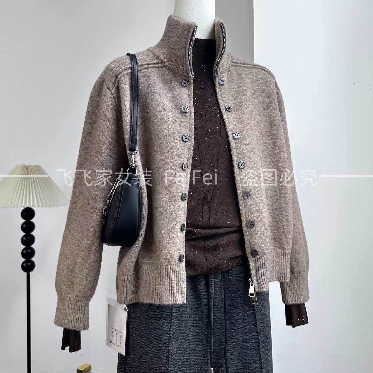 飞飞家1双排扣外套！品牌订单~600g厚款立领翻领毛衣显白女Y8879