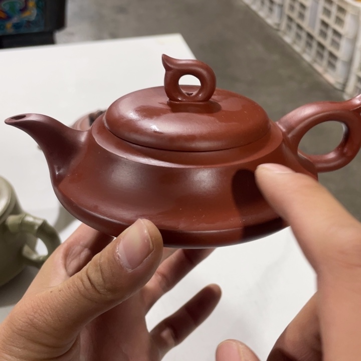 老厂紫砂壶一件？