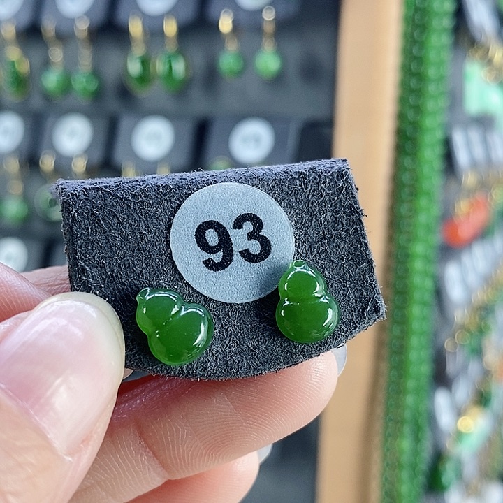 和田玉耳饰18K金镶嵌