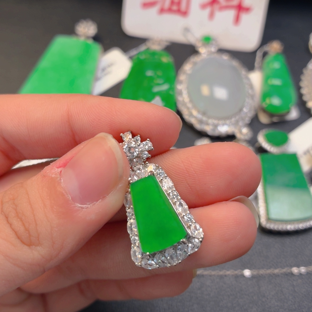 翡翠银S925镶嵌吊坠(不含链)