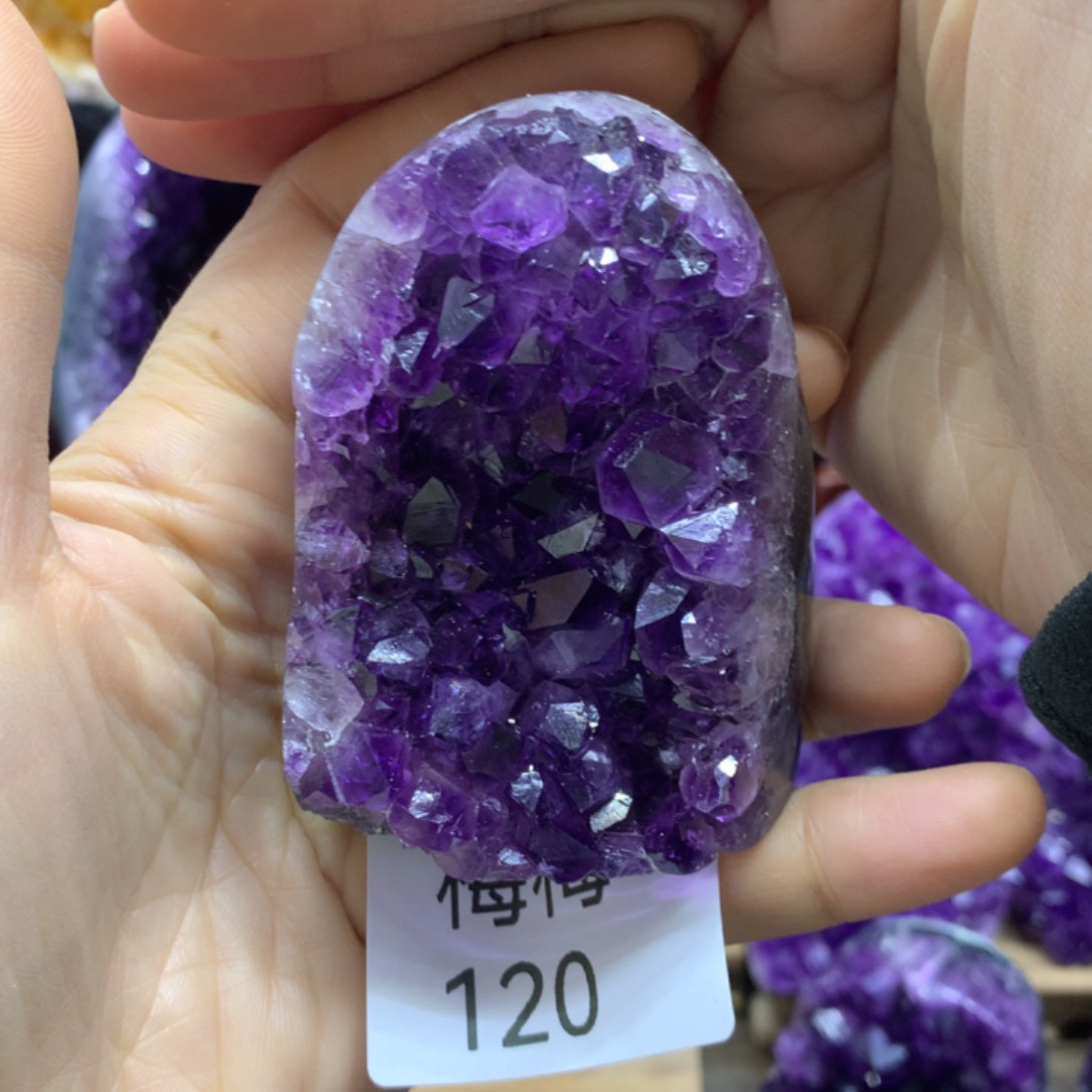 紫晶大型摆件（非配饰）未镶嵌
