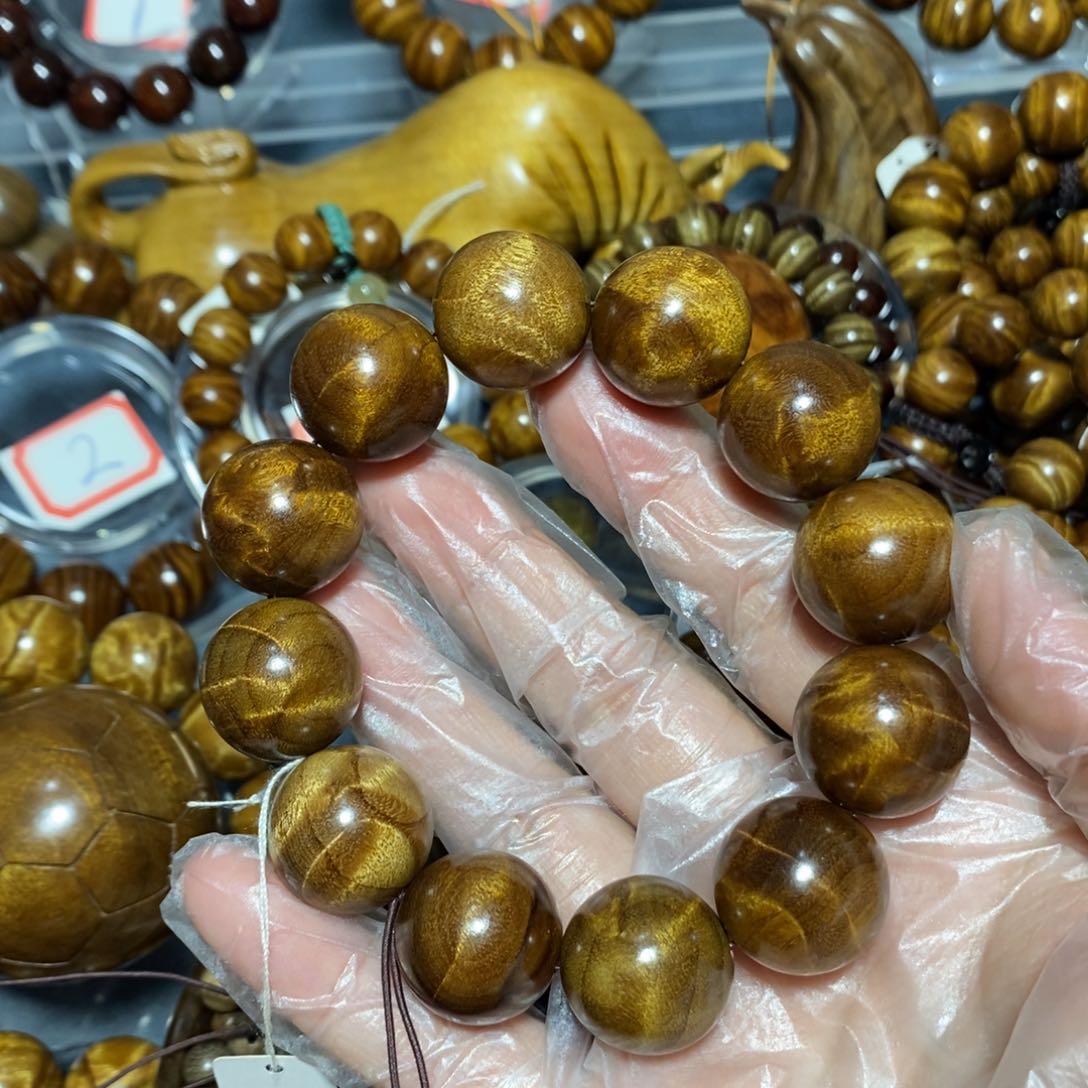金丝楠木雕工艺品20