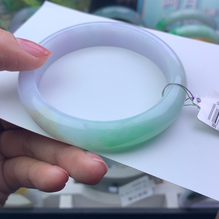 翡翠手镯未镶嵌天然翡翠手镯