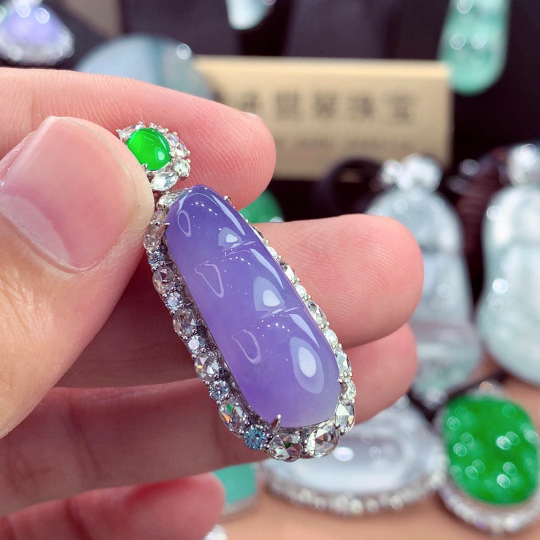 吊坠(不含链)18K金镶嵌翡翠