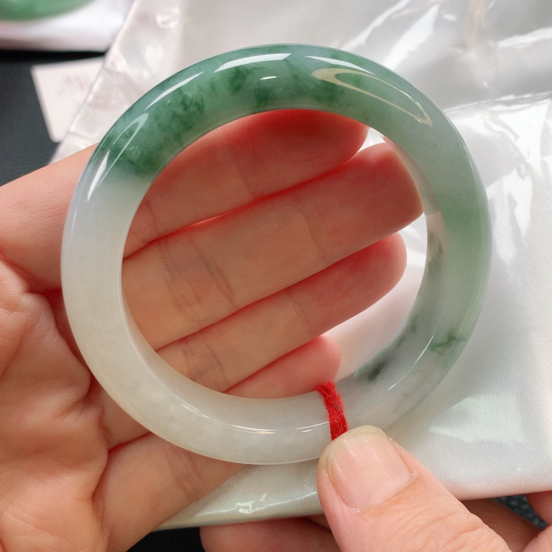 翡翠手镯未镶嵌54正