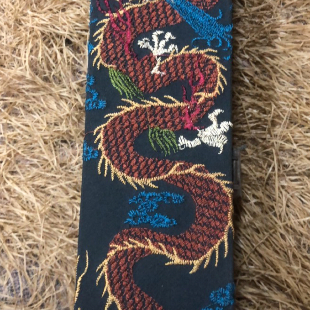 （闪购链接）－蓝色刺绣长盒