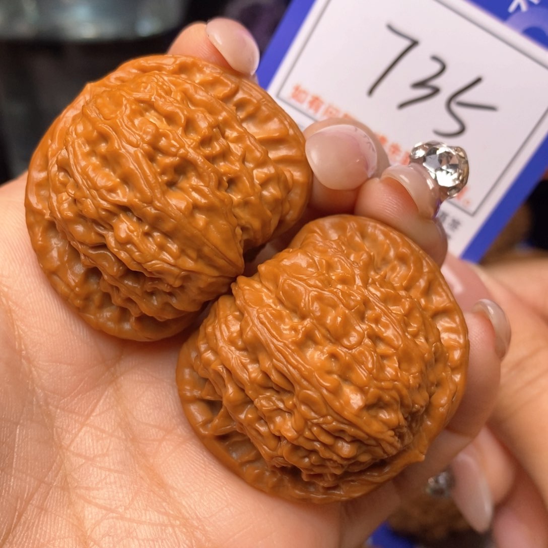 文玩核桃把件40闷白735