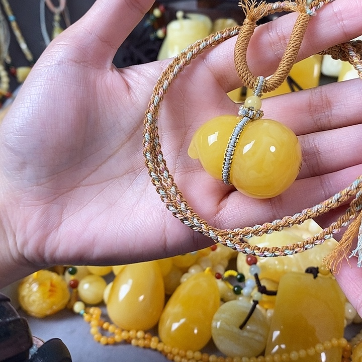 琥珀未镶嵌裸石葫芦