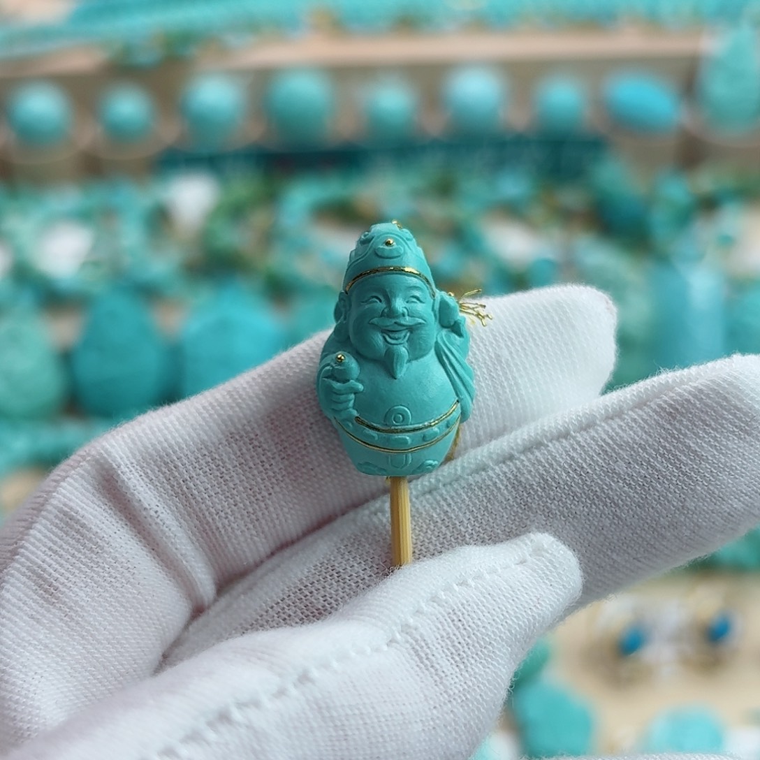 绿松石未镶嵌珠宝奇石