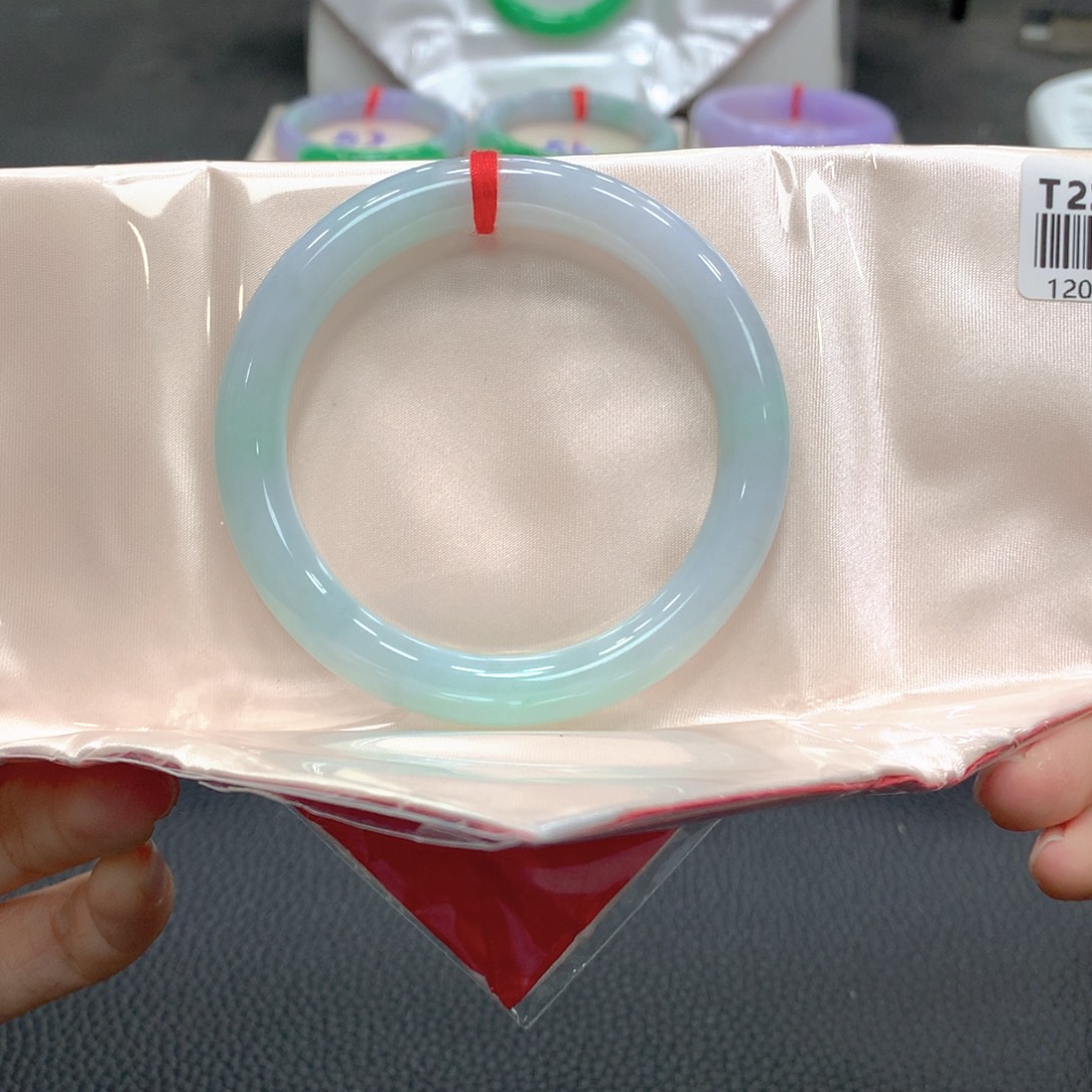 翡翠未镶嵌手镯10