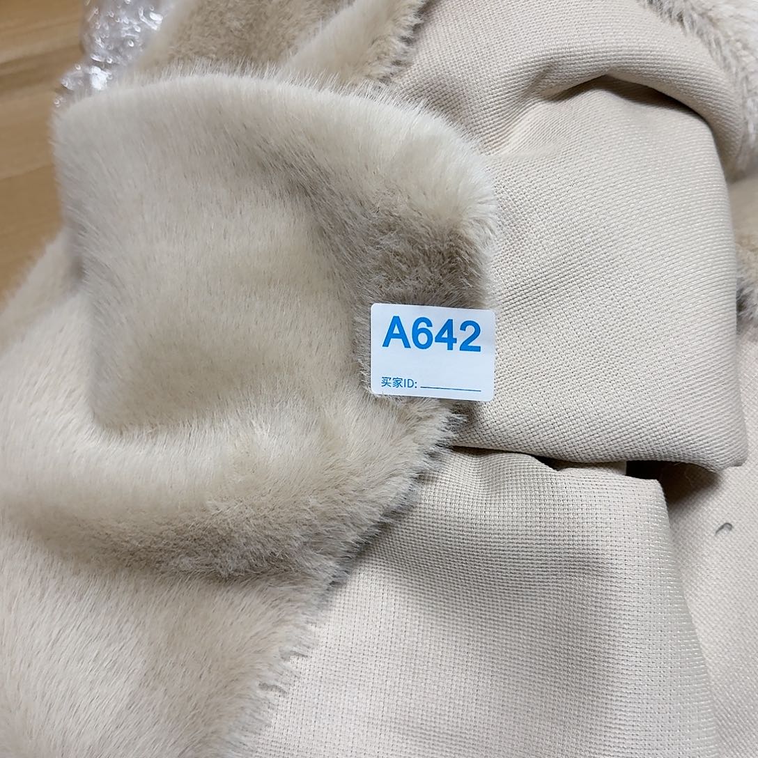 杏色兔毛毛毛25元2米642